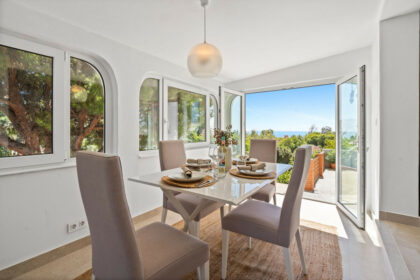 a03edcf8bc0df5f32540ff1cddfbd71d - 12