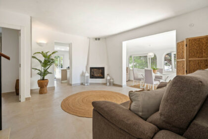 a03edcf8bc0df5f32540ff1cddfbd71d - 14