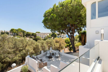 a03edcf8bc0df5f32540ff1cddfbd71d - 35