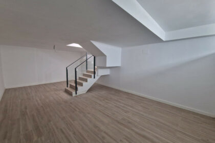 a13c24eb27aa607f1bb4ed3e8aff73f3 - 11