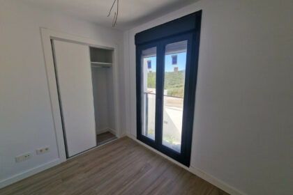 a13c24eb27aa607f1bb4ed3e8aff73f3 - 2