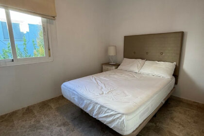 a19696a1eb4b141b71b3fd5ba88daca2 - 11