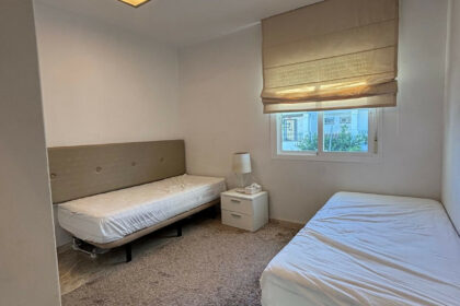 a19696a1eb4b141b71b3fd5ba88daca2 - 13