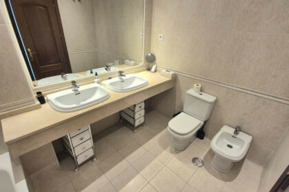 a1d551924be26a4275160f15e36d274a - 24