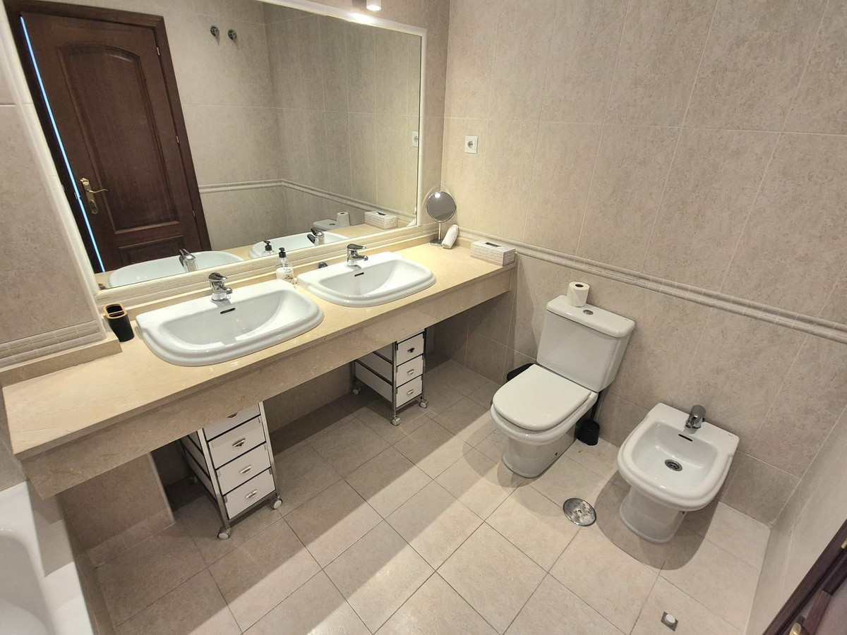 a1d551924be26a4275160f15e36d274a - 24