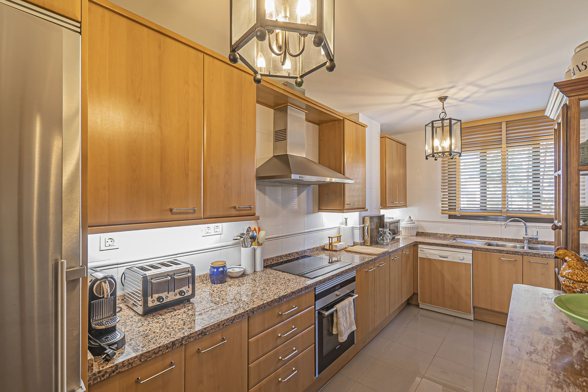 a2833f3c74dc54fe6d6c316f3454d886 - 26