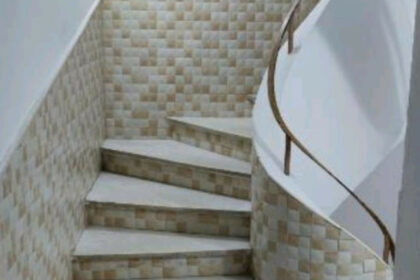 a2ac58b0ccfb7f8633f531fc4239d19a - 12