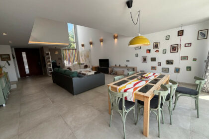 a307dcc9d655d26f0fb3d46f4b8d0e12 - 16