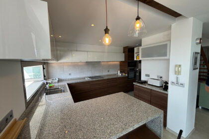 a307dcc9d655d26f0fb3d46f4b8d0e12 - 25