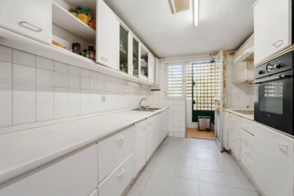 a38588408dd2d6f5ffb7f9b4330221ff - 14