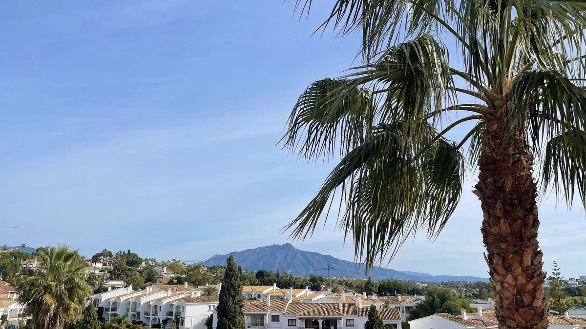 a3f4f9fe6a2493dc03e5a0bdc2e64c89 - 2