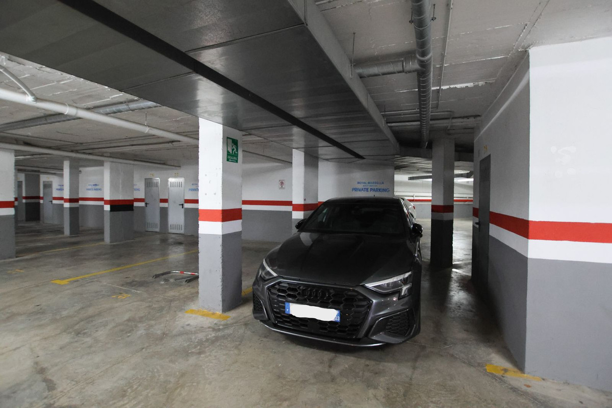 a3f4f9fe6a2493dc03e5a0bdc2e64c89 - 44