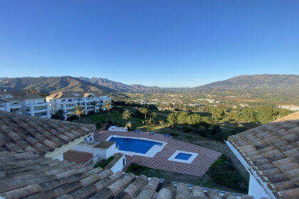 a40c337fe4a01e8301128f77391e7f70 - 42