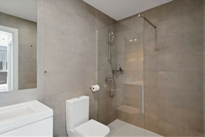 a4502ceff5dfb2e56a1d04b1787a8d1b - 24