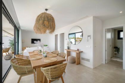 a4a2b9f3b1cc644b1db3dfc5e70aea0b - 12