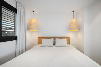 a4a2b9f3b1cc644b1db3dfc5e70aea0b - 19