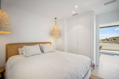 a4a2b9f3b1cc644b1db3dfc5e70aea0b - 20