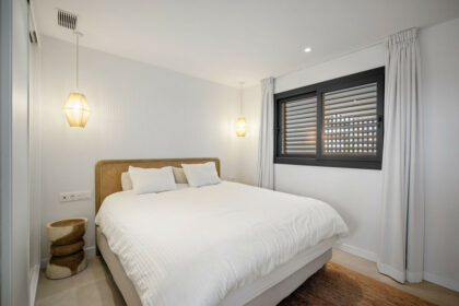 a4a2b9f3b1cc644b1db3dfc5e70aea0b - 9