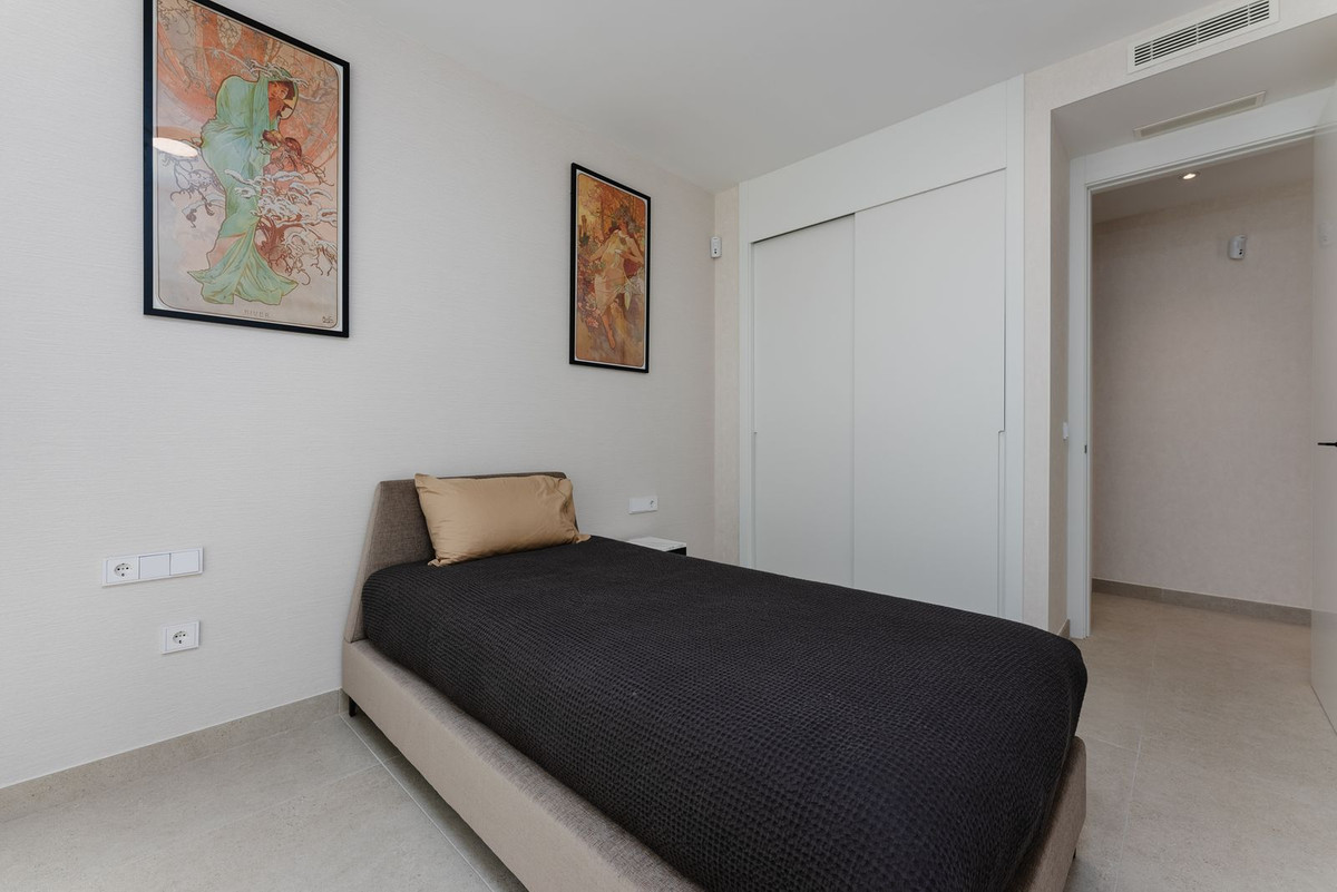 a6013c4358bfa972904635b7078d869e - 24