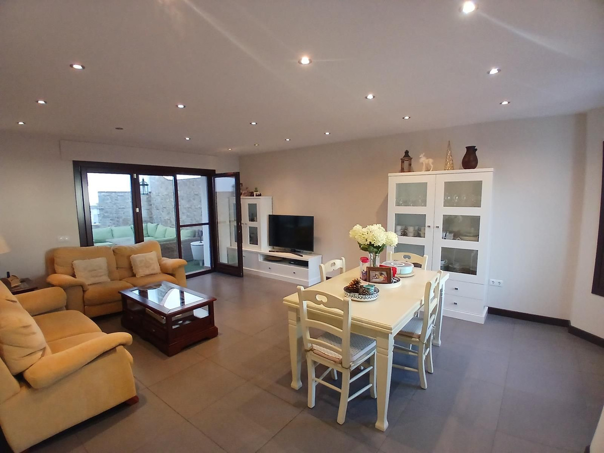 a6621deb8fa8ea0f0d02874638892765 - 14