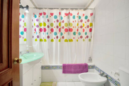 a71e79401f684c2bbe7691fc7148e8df - 13