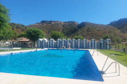 a71e79401f684c2bbe7691fc7148e8df - 25