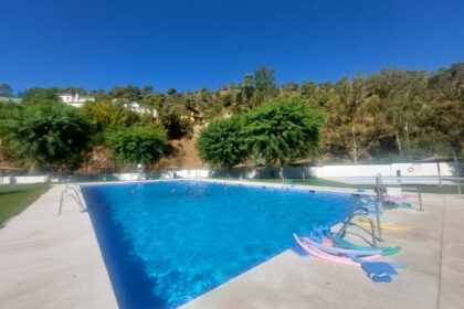 a71e79401f684c2bbe7691fc7148e8df - 27