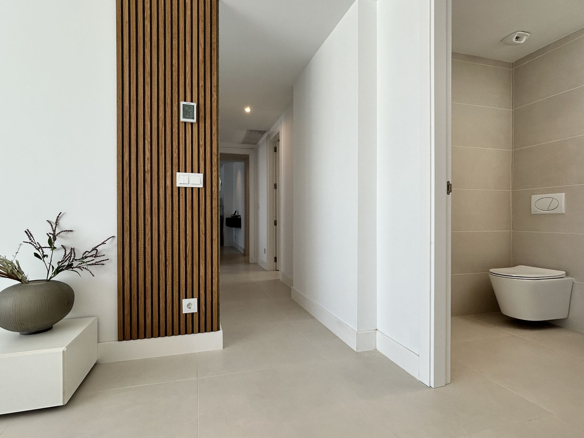 a782c9f6c451cb77961c2c5ad5c74eaf - 16