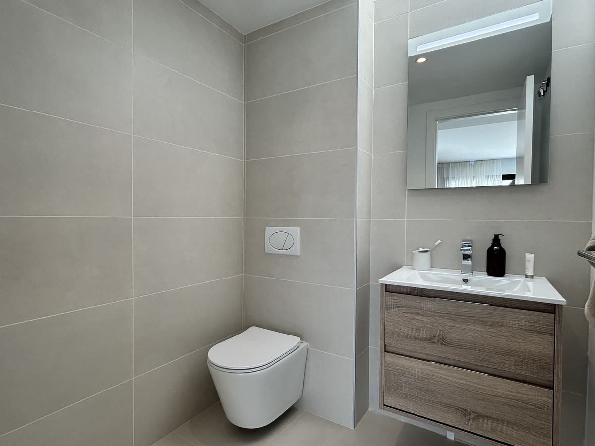 a782c9f6c451cb77961c2c5ad5c74eaf - 17