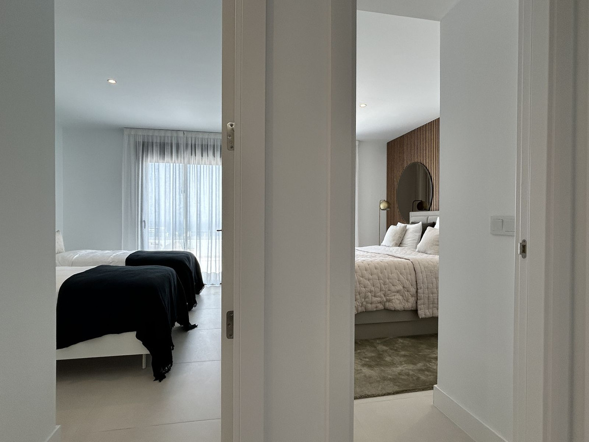 a782c9f6c451cb77961c2c5ad5c74eaf - 19