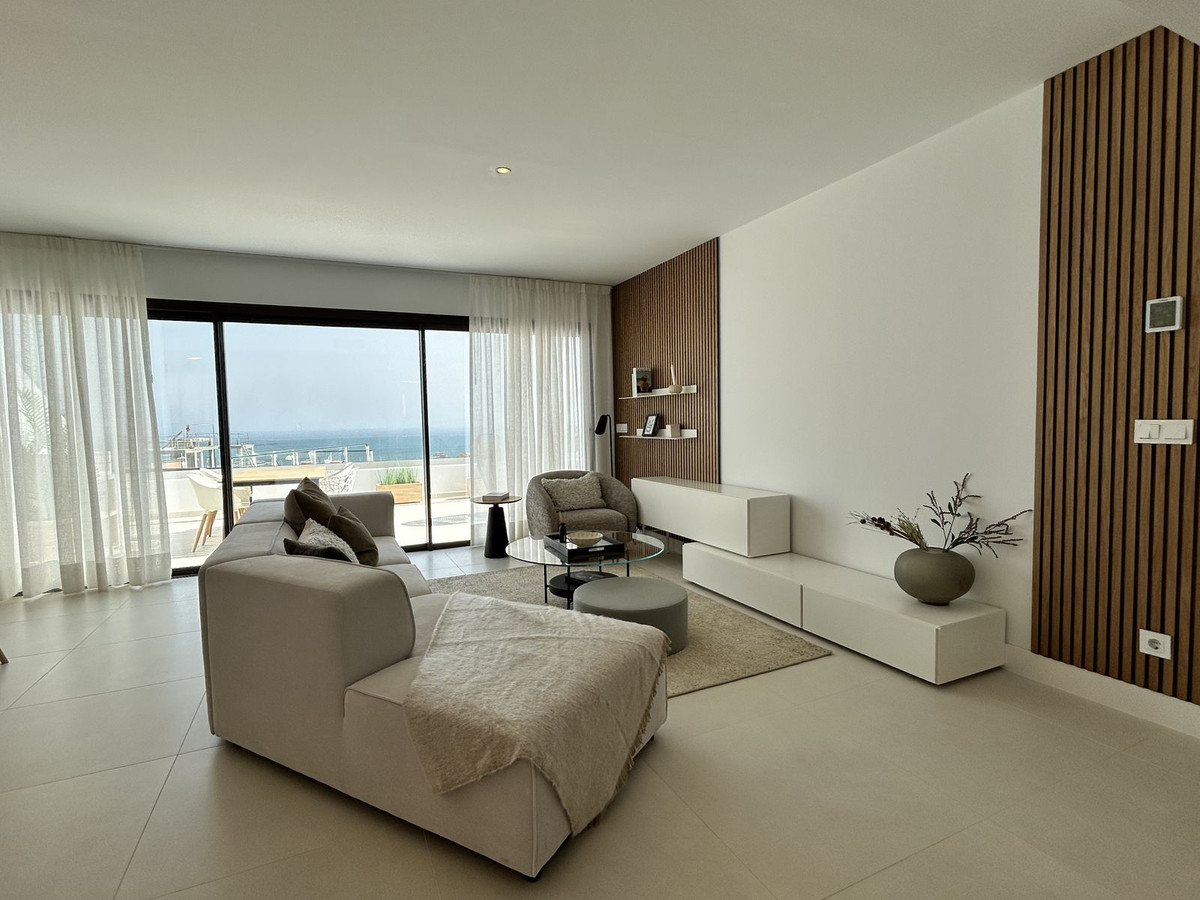 a782c9f6c451cb77961c2c5ad5c74eaf - 2