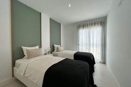 a782c9f6c451cb77961c2c5ad5c74eaf - 24