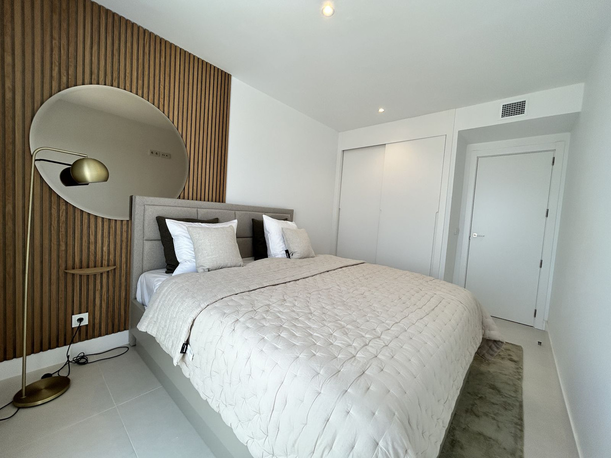 a782c9f6c451cb77961c2c5ad5c74eaf - 27