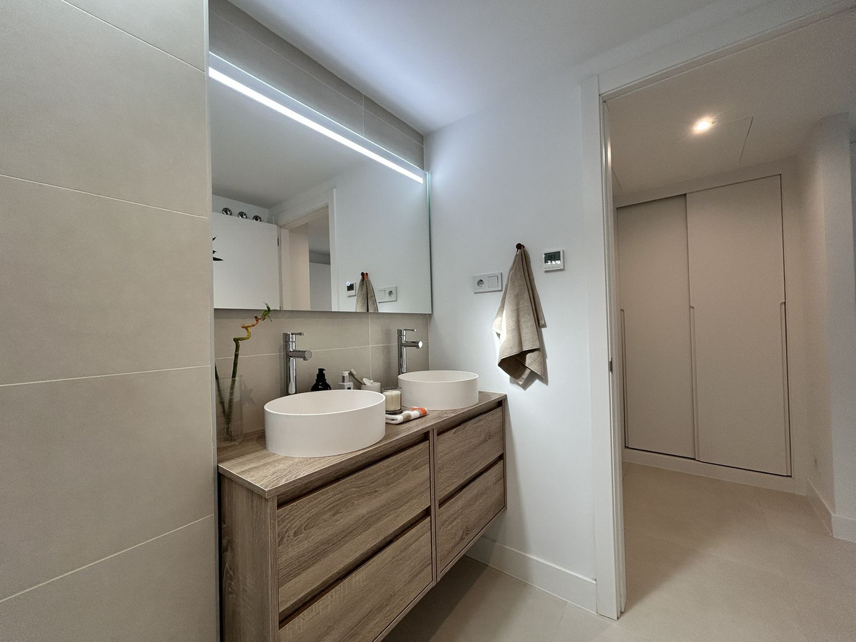 a782c9f6c451cb77961c2c5ad5c74eaf - 29