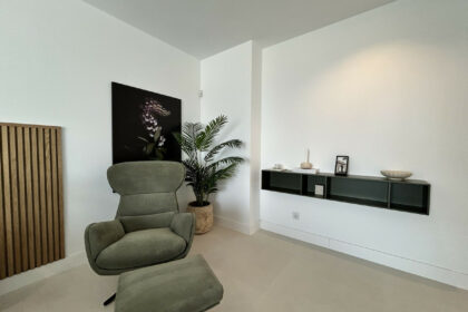 a782c9f6c451cb77961c2c5ad5c74eaf - 32