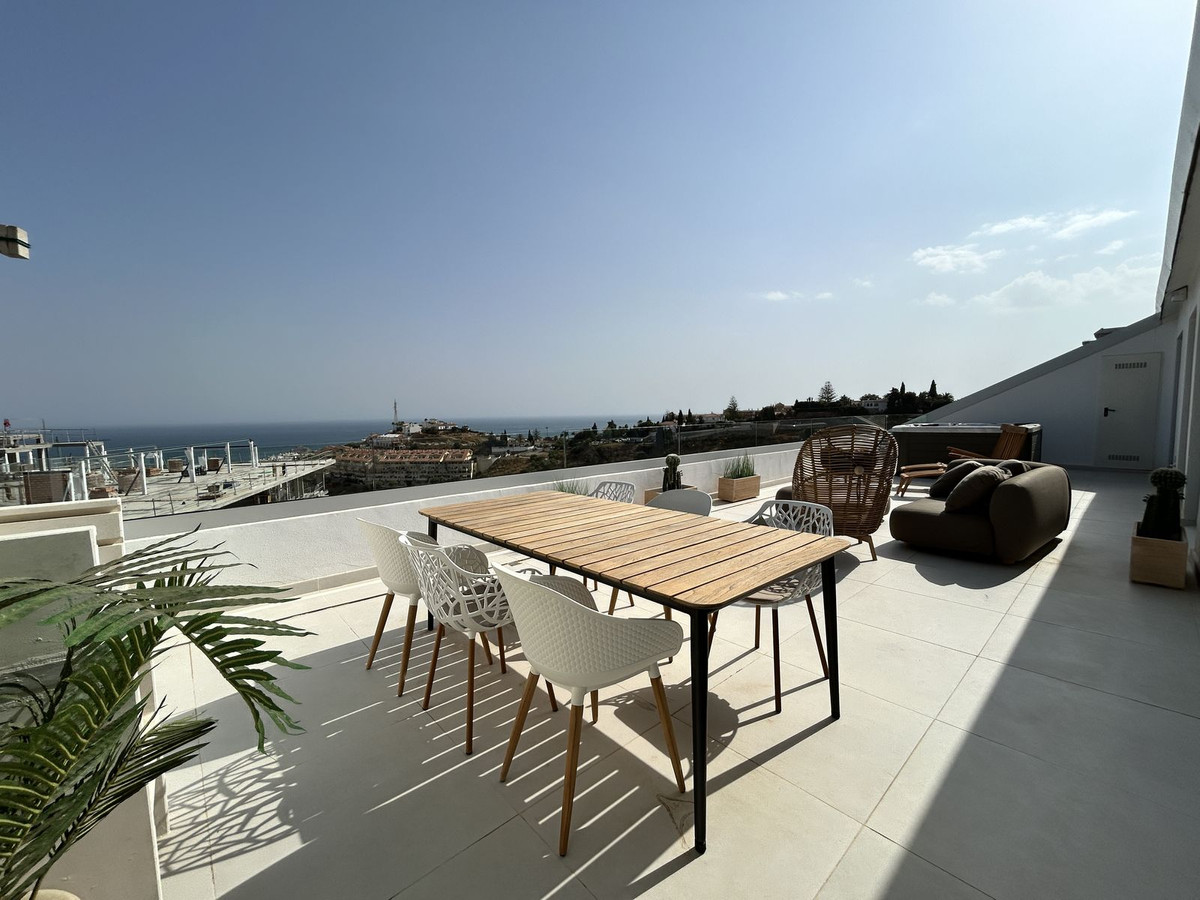 a782c9f6c451cb77961c2c5ad5c74eaf - 34