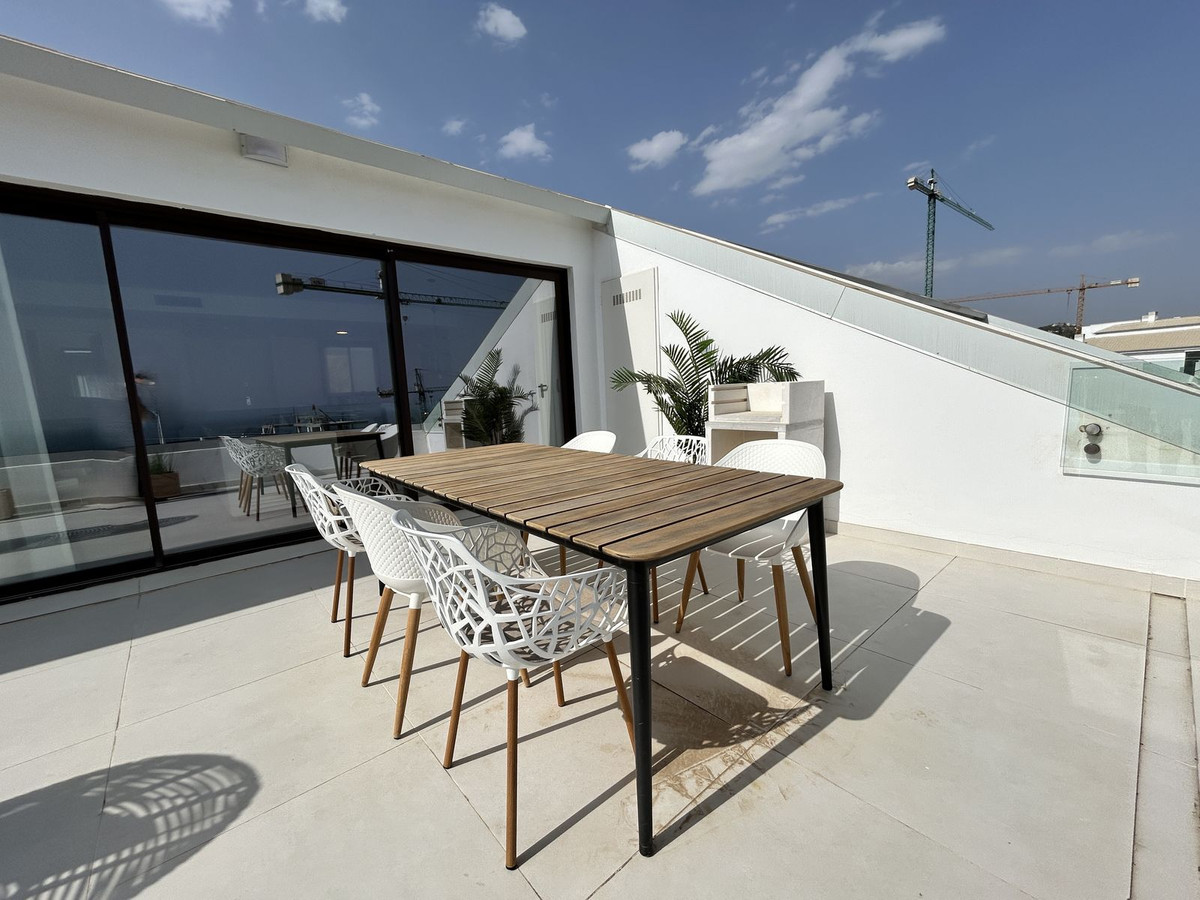 a782c9f6c451cb77961c2c5ad5c74eaf - 35