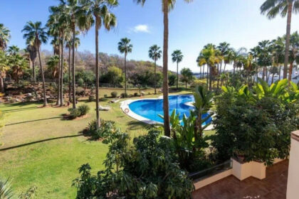 a793a0a19853714a6f8a1475e4899810 - 2