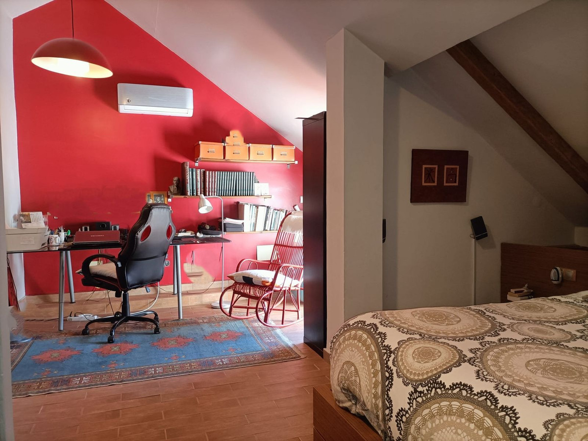 a7a7c522596cfdc7dc71f564d055c409 - 14