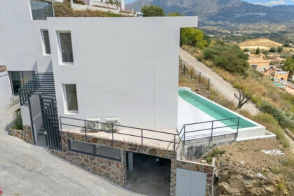 a8e03d670ad69e551d84097bd97f4195 - 15