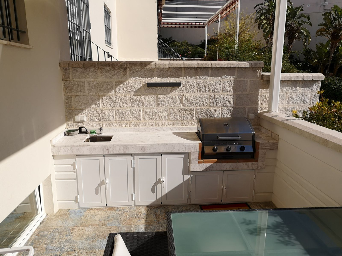 a8fa98026c83b652569c3afe411b0096 - 11