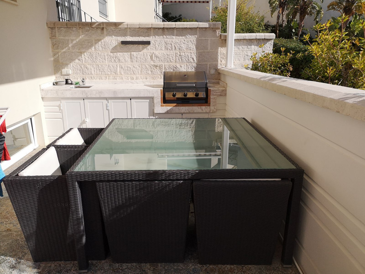 a8fa98026c83b652569c3afe411b0096 - 12