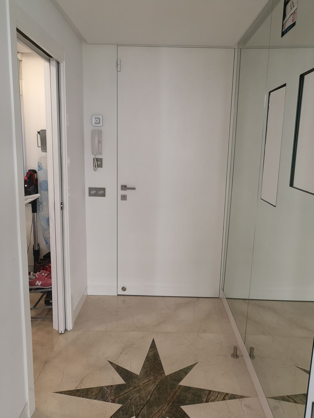 a8fa98026c83b652569c3afe411b0096 - 24