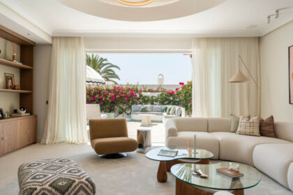 a93d01d1706b3a00f787328990924c4e - 11