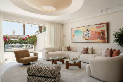 a93d01d1706b3a00f787328990924c4e - 12