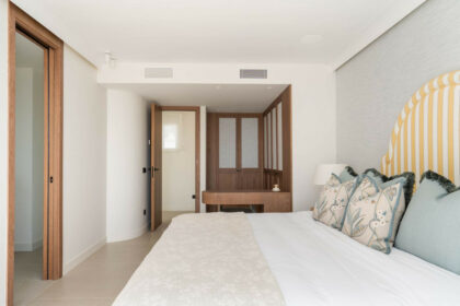 a93d01d1706b3a00f787328990924c4e - 37