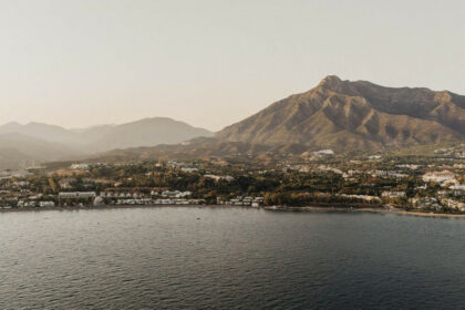 a93d01d1706b3a00f787328990924c4e - 56