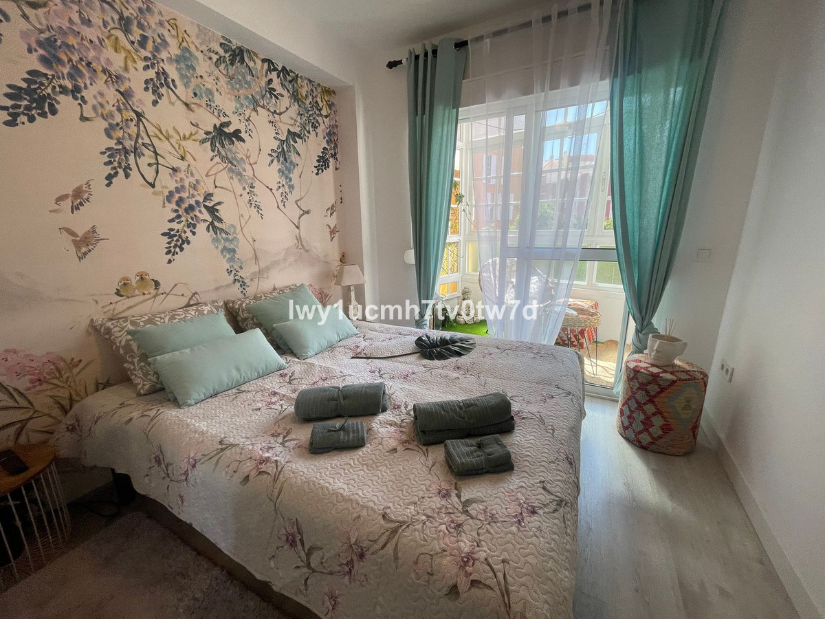 a9528cbcb754388bc5ba04552d6406d9 - 2