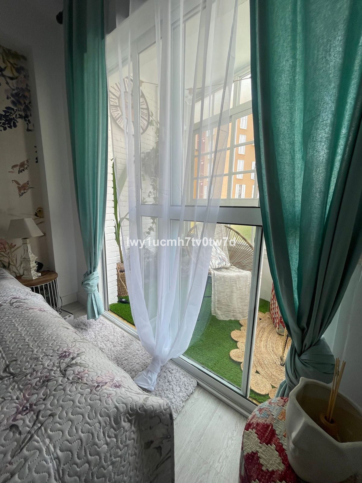 a9528cbcb754388bc5ba04552d6406d9 - 3