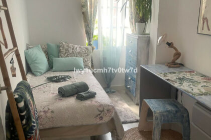 a9528cbcb754388bc5ba04552d6406d9 - 8